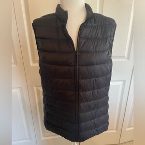 Uniqlo Ultra Light Down Vest & Storage Pouch